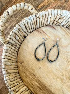 Navajo Pearl Earrings with Saucer Accent